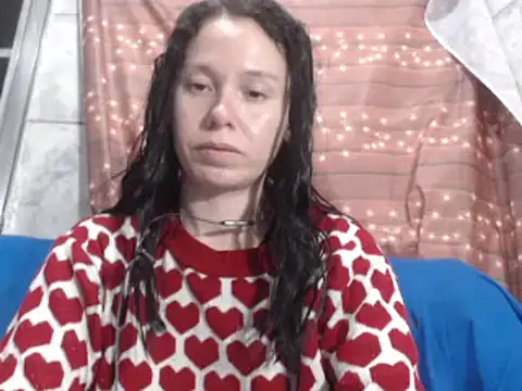 Venusluxodomme online show from September 28, 2025, 5:35 am