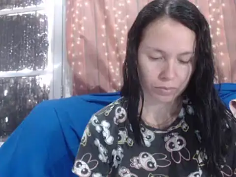 Snapshot of Venusluxodomme chatting on April 27, 2026, 6:17 pm Venusluxodomme online show from April 27, 2026, 6:17 pm