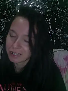 Venusluxodomme online show from June 9, 2026, 4:24 am