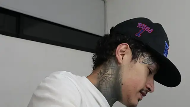 trieone online show from January 11, 2025, 4:59 am