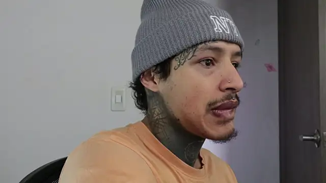 trieone online show from September 15, 2025, 2:39 pm