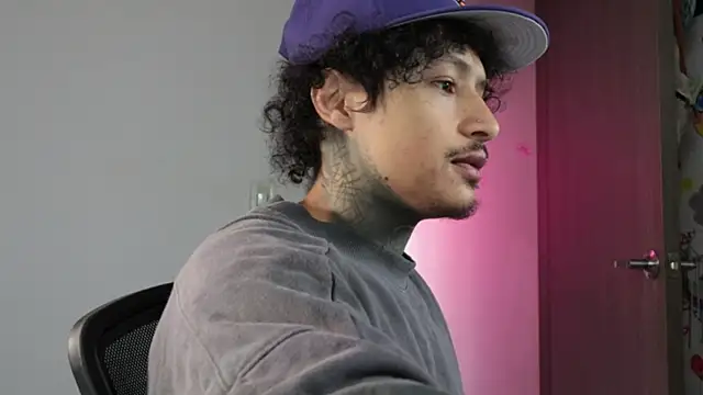 trieone online show from April 14, 2026, 2:34 pm