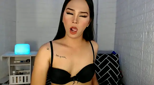 Snapshot of urnaughtydolly69 chatting on January 29, 2025, 7:25 am urnaughtydolly69 online show from January 29, 2025, 7:25 am