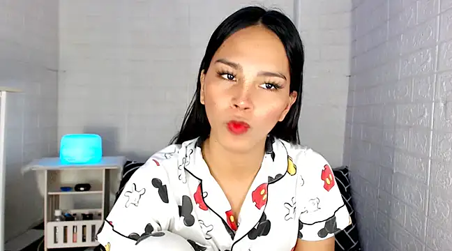 Snapshot of urnaughtydolly69 chatting on February 28, 2025, 12:09 pm urnaughtydolly69 online show from February 28, 2025, 12:09 pm