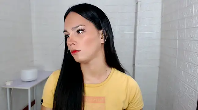 Snapshot of urnaughtydolly69 chatting on March 22, 2025, 2:47 pm urnaughtydolly69 online show from March 22, 2025, 2:47 pm