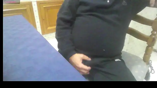 polloiw online show from March 3, 2026, 4:29 am