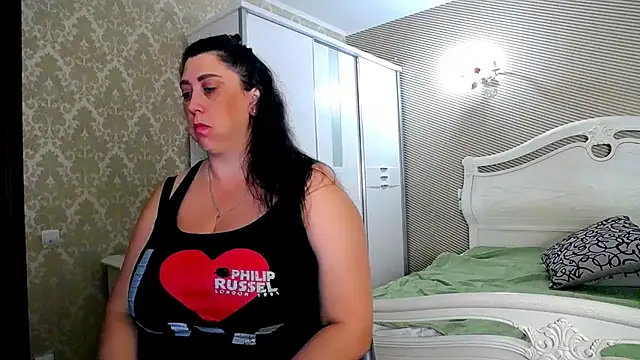 Evelyn Shy online show from September 23, 2025, 6:27 am