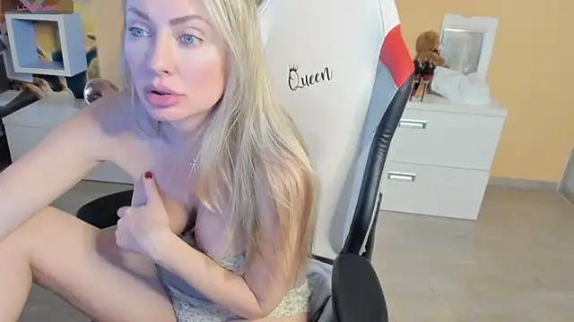 Veola new online show from December 29, 2024, 6:45 am