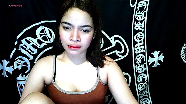 Snapshot of _preciousmoira_ chatting on June 2, 2026, 11:07 pm preciousmoira online show from June 2, 2026, 11:07 pm