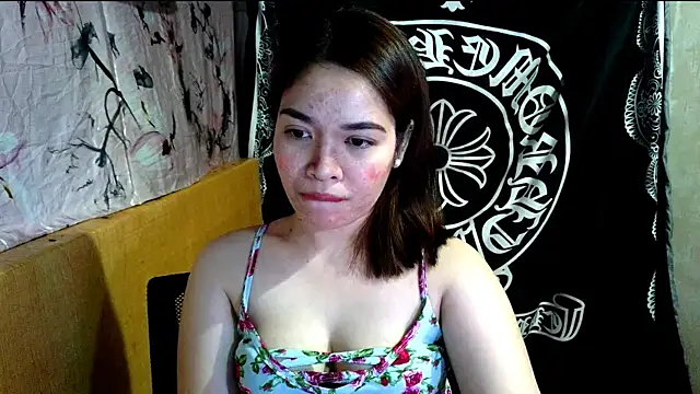 Snapshot of _preciousmoira_ chatting on July 20, 2026, 2:15 am preciousmoira online show from July 20, 2026, 2:15 am