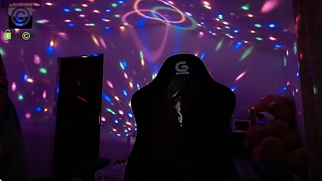 SonyaDevon online show from February 20, 2026, 4:09 am