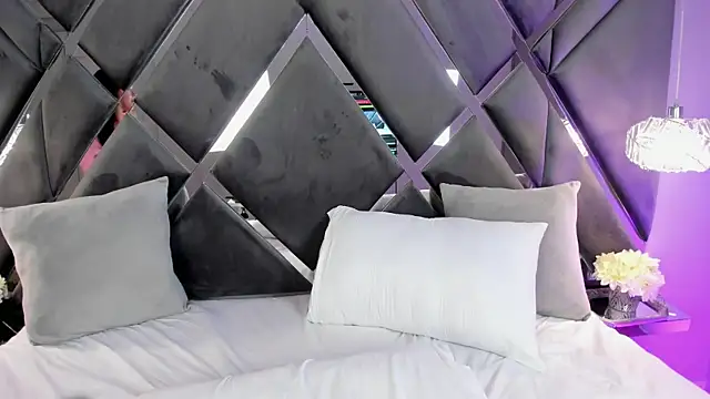 emperatriz reyes online show from January 26, 2025, 1:52 am