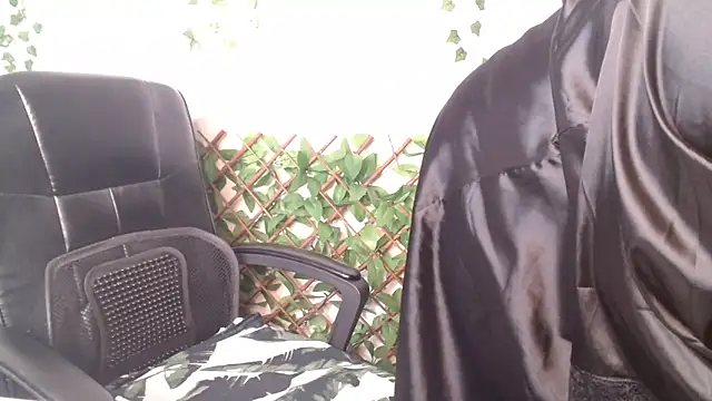 Black Monster Tits online show from February 14, 2026, 4:59 pm