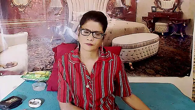 Snapshot of IndianAllure chatting on May 19, 2026, 5:47 am IndianAllure online show from May 19, 2026, 5:47 am