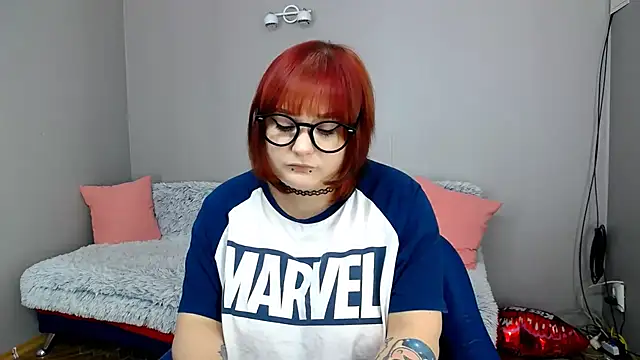 Estheri online show from February 18, 2025, 7:54 am