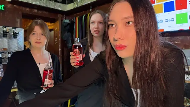 Snapshot of dirtypub chatting on December 5, 2024, 2:11 pm dirtypub online show from December 5, 2024, 2:11 pm