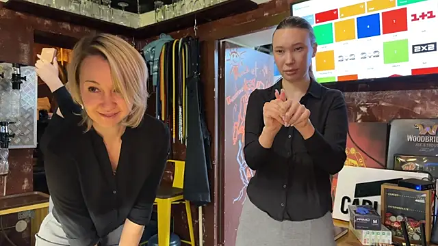 Snapshot of dirtypub chatting on February 23, 2025, 1:21 pm dirtypub online show from February 23, 2025, 1:21 pm