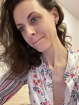 MissAnuta online show from March 10, 2025, 4:14 pm