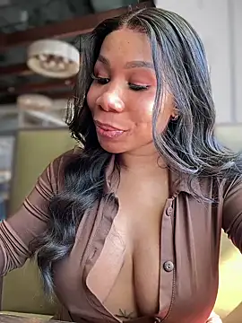 Snapshot of Belle___ chatting on February 21, 2025, 5:42 pm Belle online show from February 21, 2025, 5:42 pm