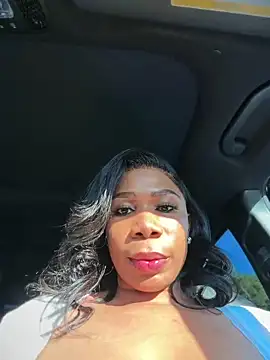 Snapshot of Belle___ chatting on June 3, 2026, 10:26 pm Belle online show from June 3, 2026, 10:26 pm