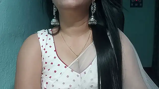 Snapshot of YourModhu chatting on November 11, 2025, 5:57 pm YourModhu online show from November 11, 2025, 5:57 pm