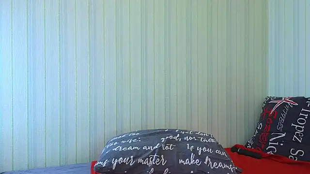  Lily  online show from December 9, 2024, 12:08 pm