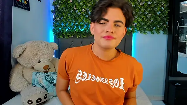 kamii 22 online show from December 17, 2024, 3:28 pm