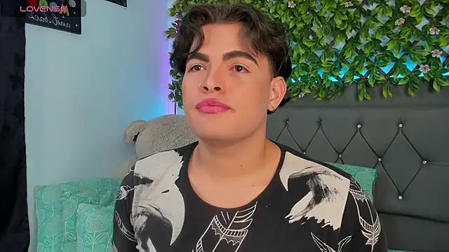 kamii 22 online show from January 25, 2025, 9:04 am