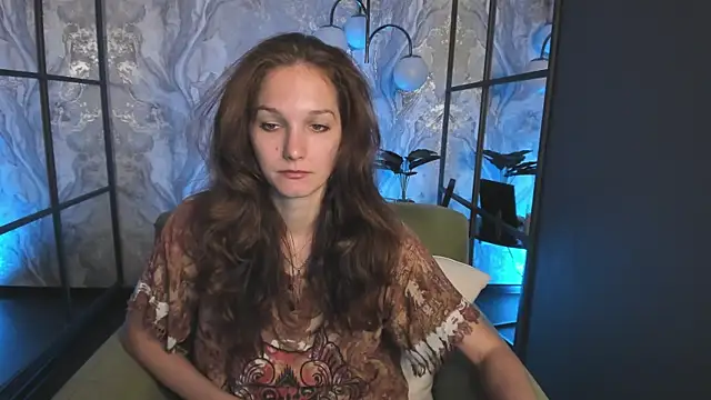 MirandaGlow online show from July 26, 2026, 5:37 am