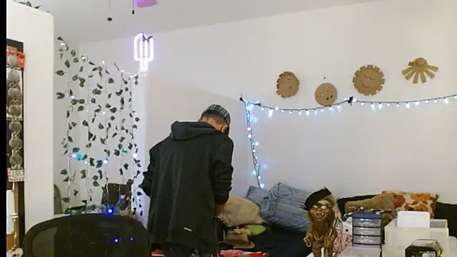 mycock2474u online show from March 4, 2025, 7:30 am