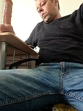 david geam online show from April 24, 2026, 5:54 am