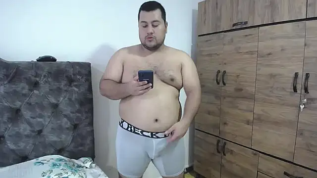 santi hothot online show from October 18, 2025, 7:25 pm