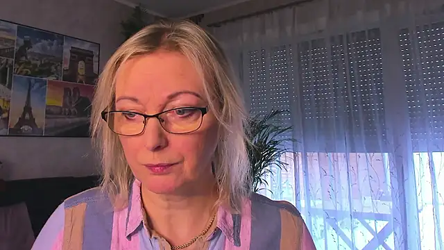 vanessa chat online show from January 13, 2026, 2:11 pm