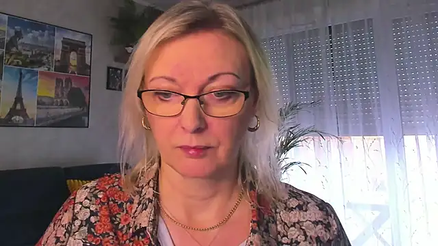 Snapshot of vanessa_chat chatting on February 9, 2026, 2:21 pm vanessa chat online show from February 9, 2026, 2:21 pm