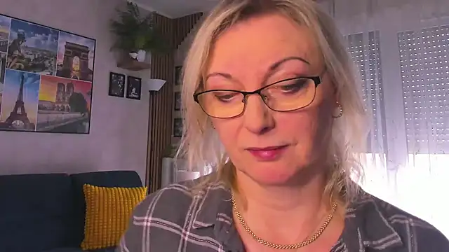 Snapshot of vanessa_chat chatting on March 1, 2026, 2:19 pm vanessa chat online show from March 1, 2026, 2:19 pm