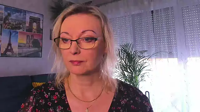 Snapshot of vanessa_chat chatting on March 8, 2026, 2:32 pm vanessa chat online show from March 8, 2026, 2:32 pm