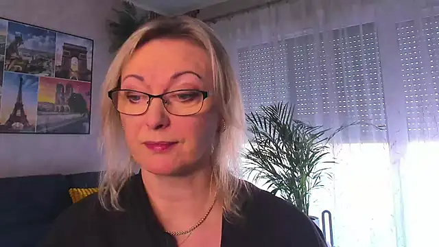 Snapshot of vanessa_chat chatting on March 9, 2026, 2:21 pm vanessa chat online show from March 9, 2026, 2:21 pm