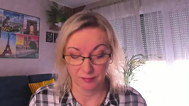 Snapshot of vanessa_chat chatting on March 10, 2026, 2:11 pm vanessa chat online show from March 10, 2026, 2:11 pm