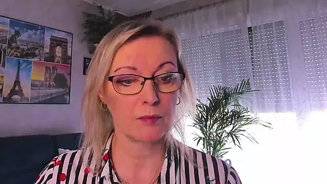 Snapshot of vanessa_chat chatting on March 24, 2026, 2:22 pm vanessa chat online show from March 24, 2026, 2:22 pm