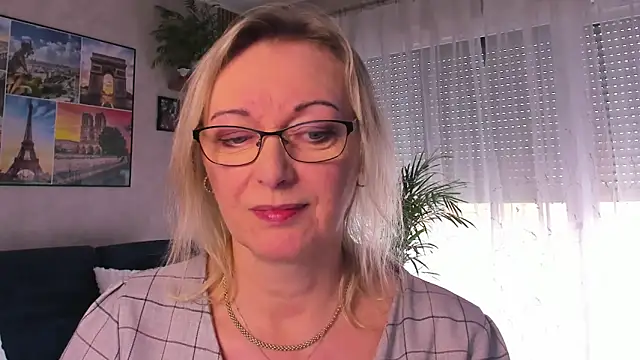 Snapshot of vanessa_chat chatting on April 14, 2026, 1:39 pm vanessa chat online show from April 14, 2026, 1:39 pm