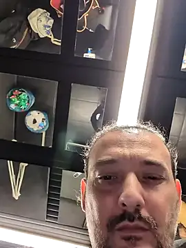 Snapshot of DarkDea chatting on January 1, 2025, 9:41 pm DarkDea online show from January 1, 2025, 9:41 pm