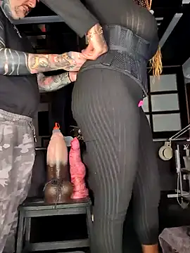 Snapshot of DarkDea chatting on January 3, 2025, 6:03 pm DarkDea online show from January 3, 2025, 6:03 pm