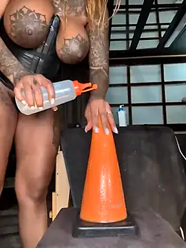 Snapshot of DarkDea chatting on February 10, 2025, 11:34 pm DarkDea online show from February 10, 2025, 11:34 pm