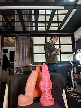 Snapshot of DarkDea chatting on February 21, 2025, 7:32 pm DarkDea online show from February 21, 2025, 7:32 pm