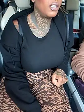 Snapshot of DarkDea chatting on November 1, 2025, 12:29 pm DarkDea online show from November 1, 2025, 12:29 pm