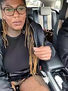 Snapshot of DarkDea chatting on November 10, 2025, 10:47 am DarkDea online show from November 10, 2025, 10:47 am