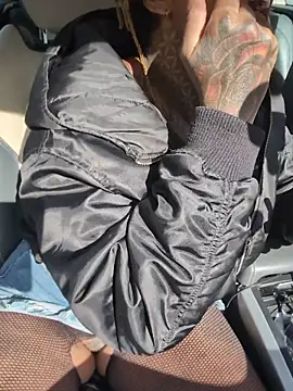 Snapshot of DarkDea chatting on November 15, 2025, 12:13 pm DarkDea online show from November 15, 2025, 12:13 pm