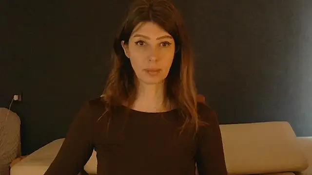 WhiteQueen888 online show from March 12, 2026, 7:47 am