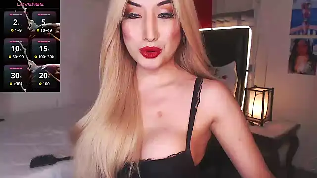 Snapshot of Alluring_Lordess chatting on October 9, 2025, 8:34 am Alluring Lordess online show from October 9, 2025, 8:34 am