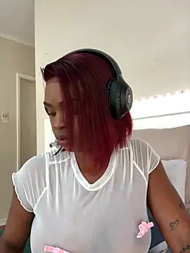 LuciousLips96 online show from December 3, 2025, 8:56 am